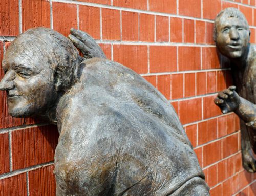 Straitjacket Paradise (40): Mauern und mehr